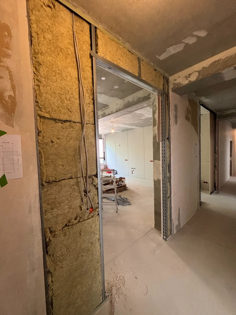 Trockenbauarbeiten mit Brandschutz im Gewerbeausbau