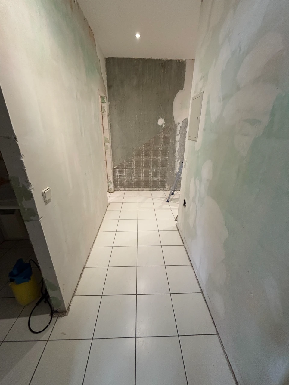 Renovierter WC- und Flurbereich nach Sanierung